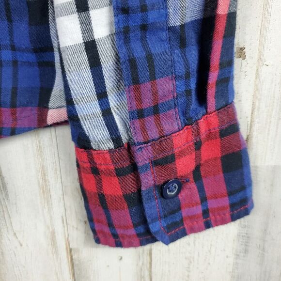 OP Plaid Button-Down Long Sleeve Shirt Blue Red Size Medium 38-40 - Picture 7 of 7